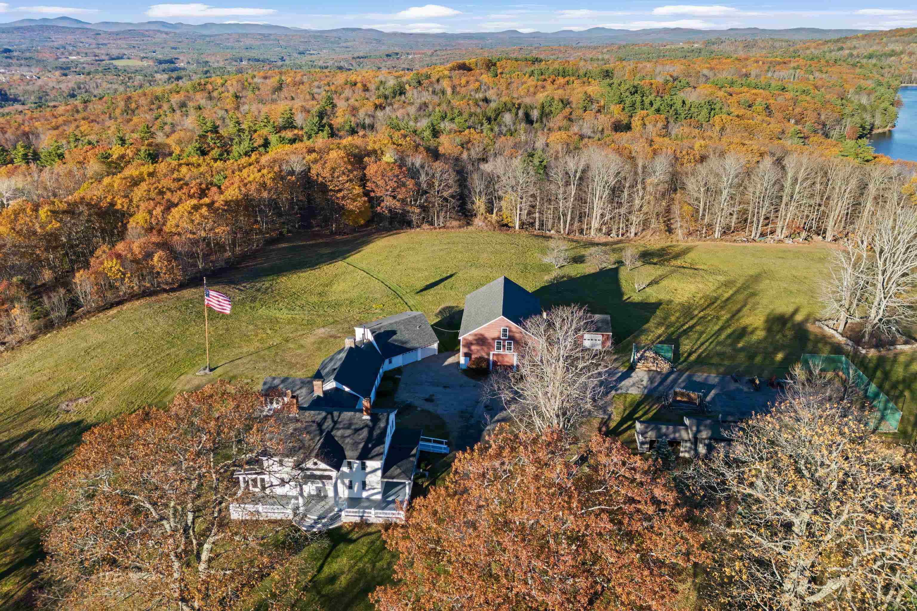 268 Mountain Road Pittsfield, NH 03263 - Photo 8 of 60