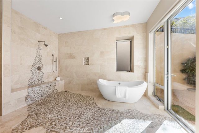 $6,800,000 | 3355 Alta Laguna Boulevard, Laguna Beach, CA 92651