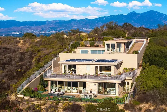 $6,800,000 | 3355 Alta Laguna Boulevard, Laguna Beach, CA 92651