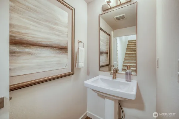 $1,129,500 | 1480 157th Court Northeast, Bellevue, WA 98008