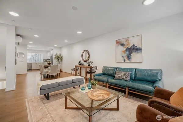 $1,129,500 | 1480 157th Court Northeast, Bellevue, WA 98008