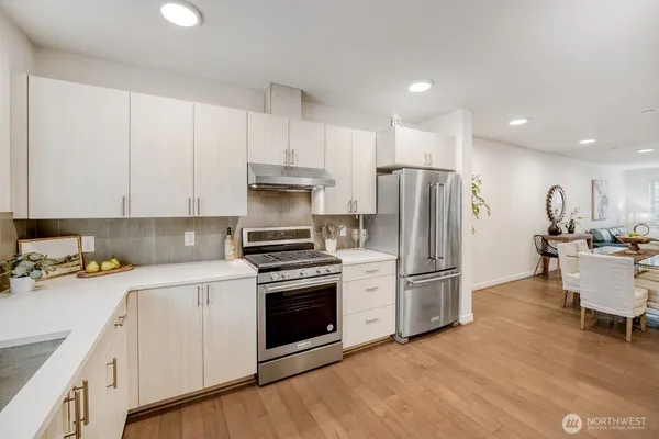$1,129,500 | 1480 157th Court Northeast, Bellevue, WA 98008