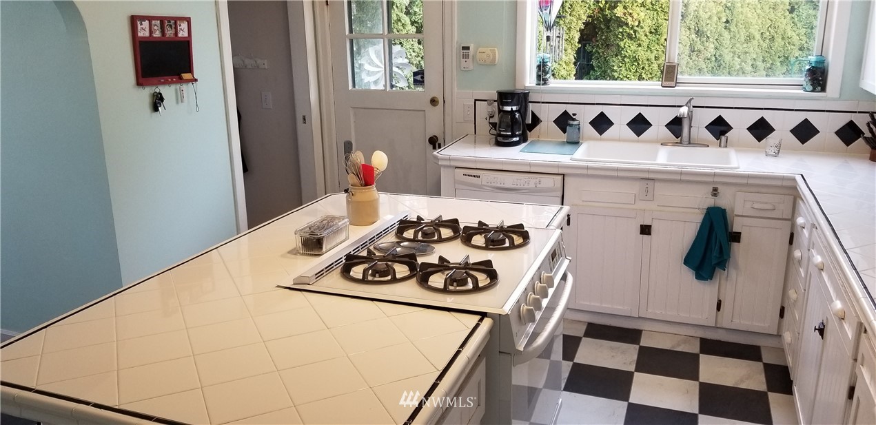 403 Ave D Snohomish, WA 98290 - Photo 16 of 40