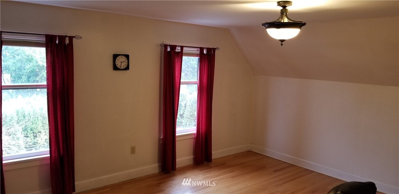 403 Ave D Snohomish, WA 98290 - Photo 37 of 40