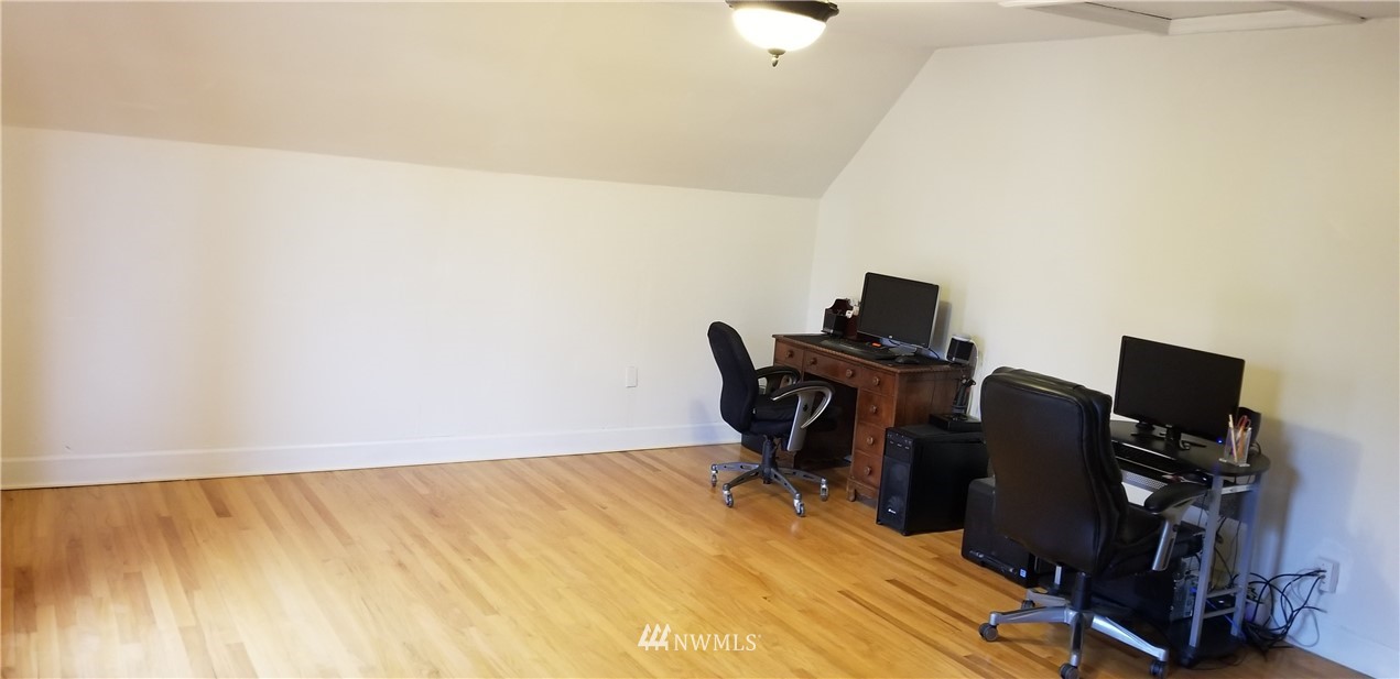 403 Ave D Snohomish, WA 98290 - Photo 38 of 40
