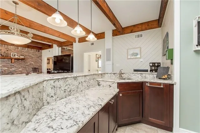 $995,000 | 28 Mesa Street, Kenner, LA 70065