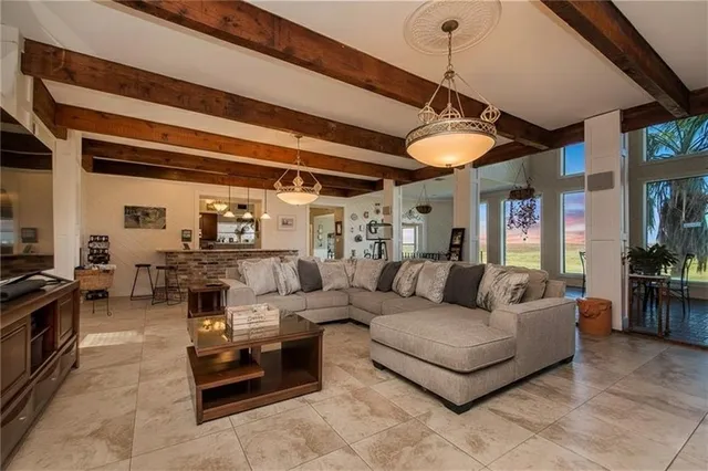 $995,000 | 28 Mesa Street, Kenner, LA 70065