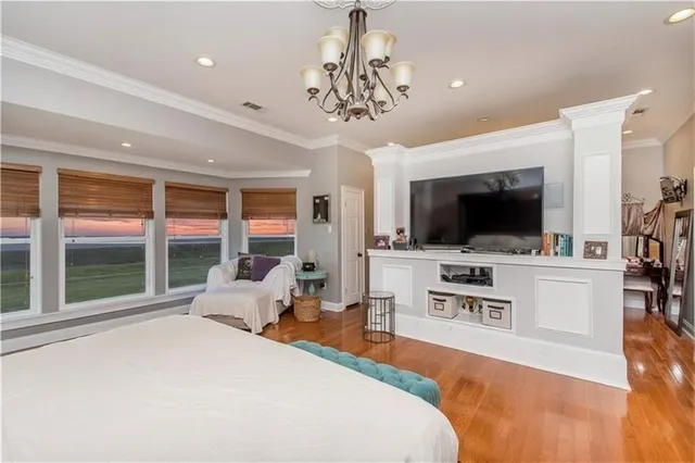 $995,000 | 28 Mesa Street, Kenner, LA 70065