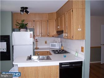 10829 Harrow Road Philadelphia, PA 19154 - Photo 2 of 12
