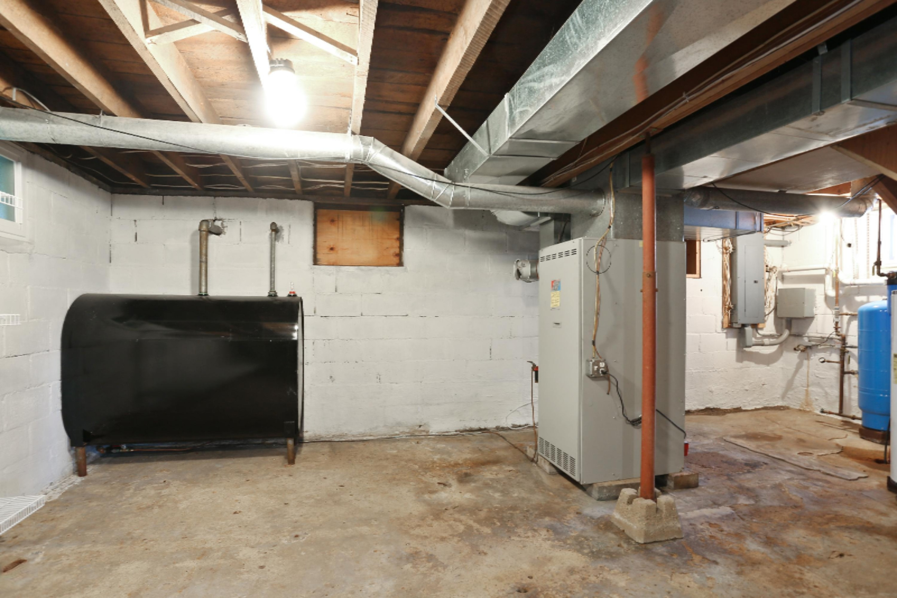 15566 Holden Road Galien, MI 49113 - Photo 9 of 15 05_15566HoldenRd_163_LowerLevel_HiRes
