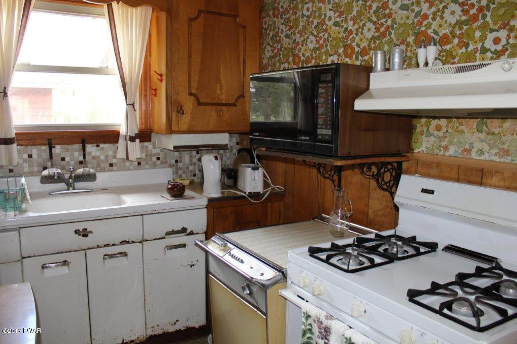 40 Whitney Lake Road Hawley, PA 18428 - Photo 6 of 30