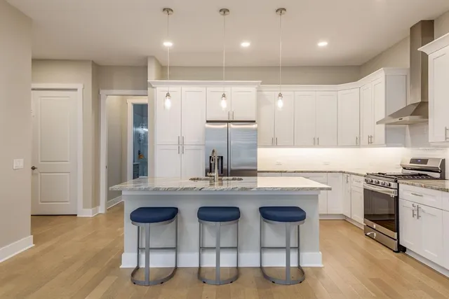 $875,000 | 833 Oak Bend Lane, Dunedin, FL 34698