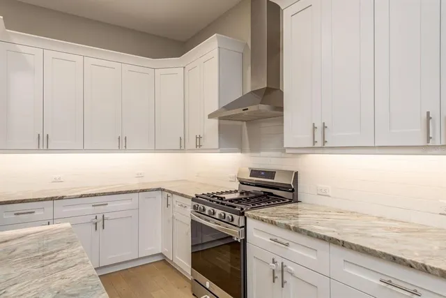 $875,000 | 833 Oak Bend Lane, Dunedin, FL 34698