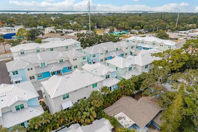 $875,000 | 833 Oak Bend Lane, Dunedin, FL 34698