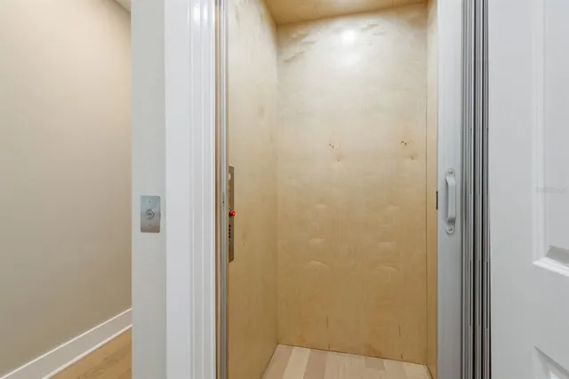 $875,000 | 833 Oak Bend Lane, Dunedin, FL 34698