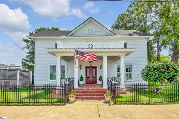 $1,250,000 | 109 West Curtis Street, Simpsonville, SC 29681