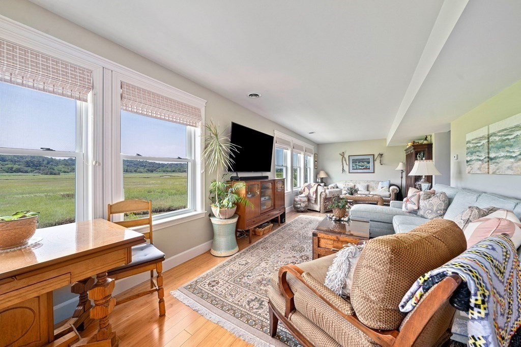 290 Ridge Road Marshfield, MA 02050 - Photo 13 of 41 Gallery Image 13