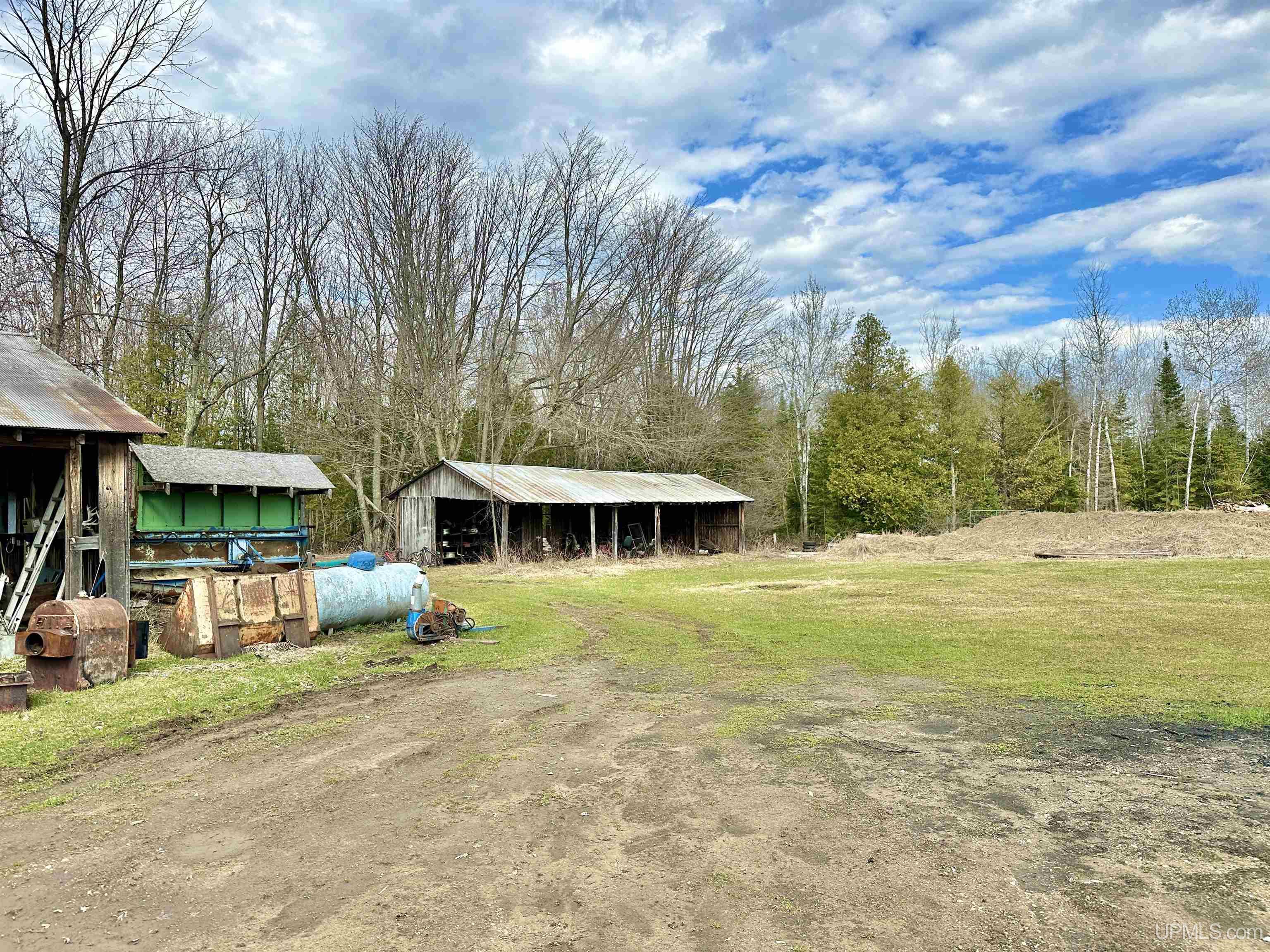 N13504 County 551 Road Wilson, MI 49896 - Photo 3 of 47 Gallery Image 3