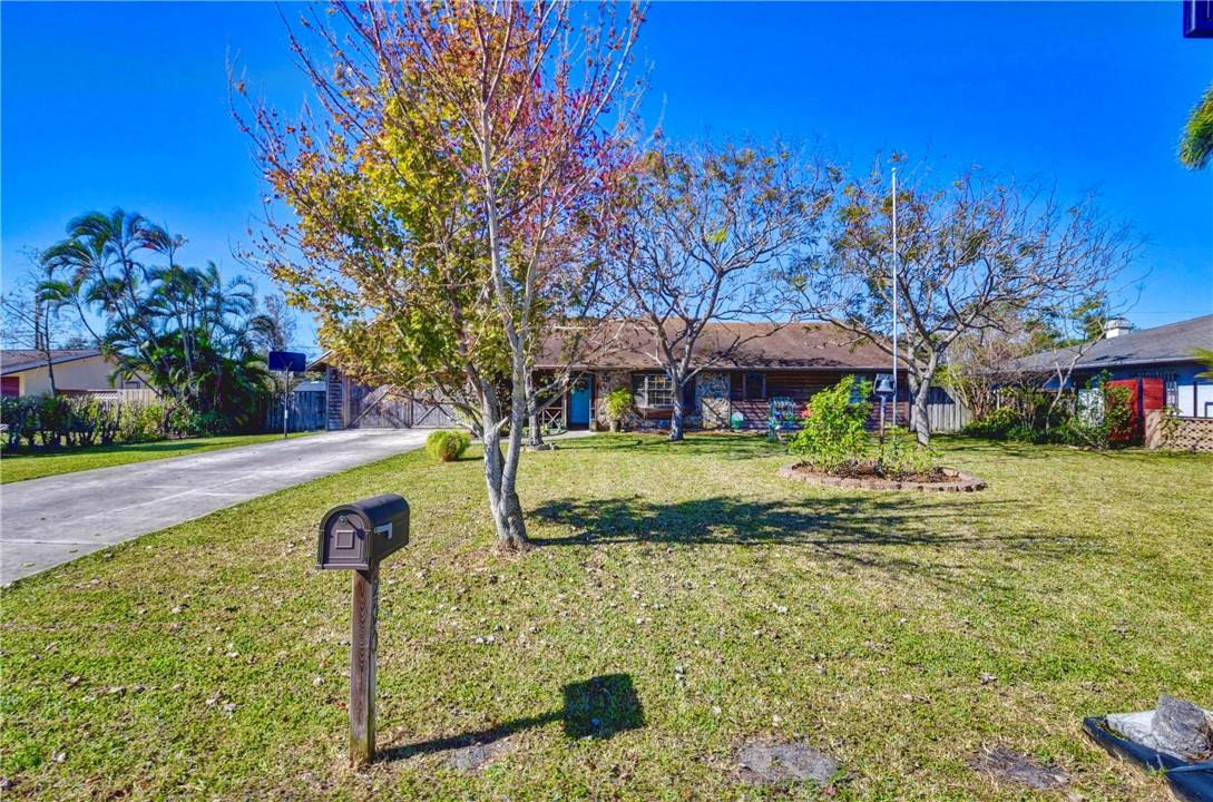 290 Akron Road Lake Worth, FL 33467 - Photo 3 of 57 Photo 3