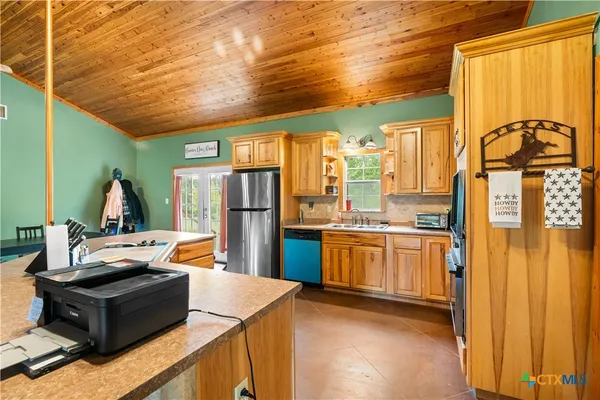 $525,000 | 1125 King Country Road, Gatesville, TX 76528