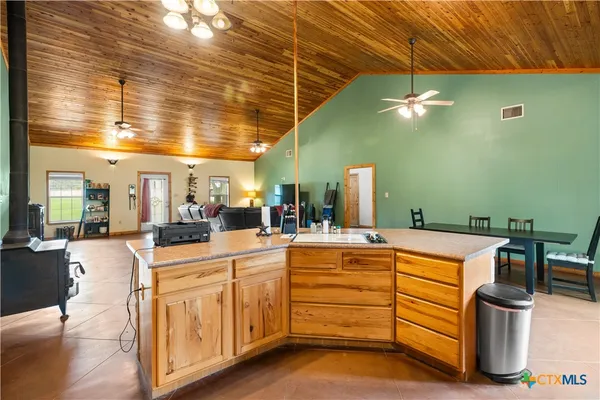 $525,000 | 1125 King Country Road, Gatesville, TX 76528