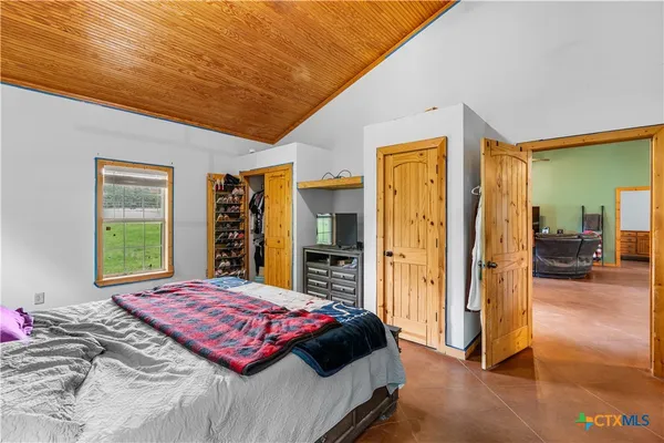 $525,000 | 1125 King Country Road, Gatesville, TX 76528