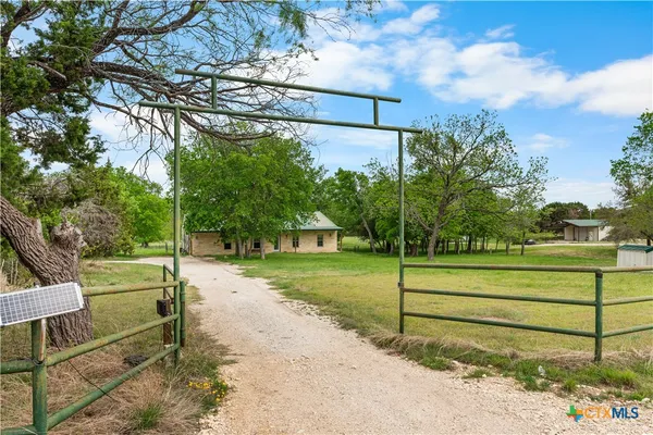 $525,000 | 1125 King Country Road, Gatesville, TX 76528