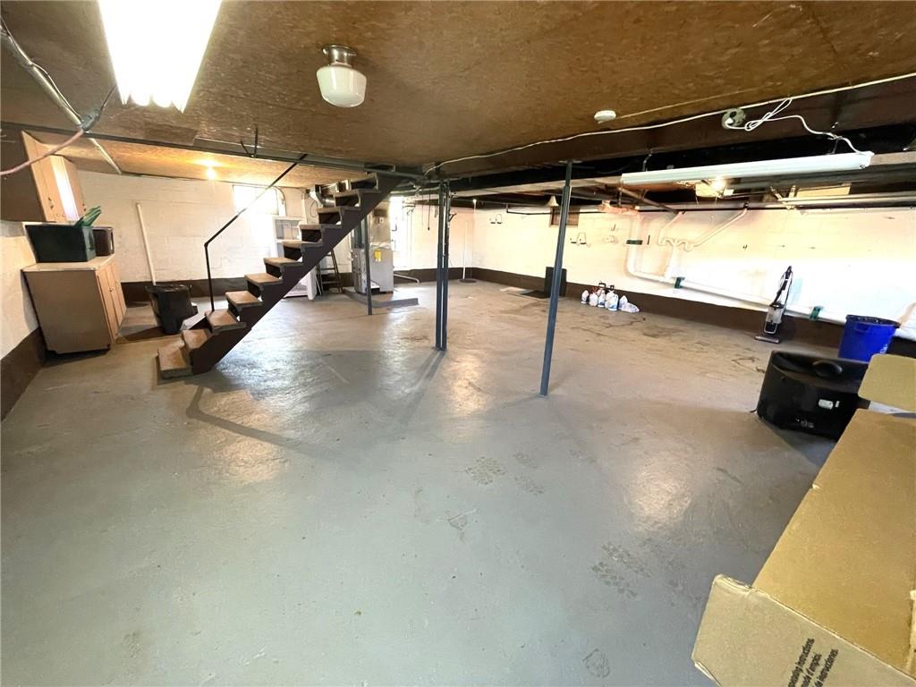 436 East Slippery Rock Road Chicora, PA 16025 - Photo 21 of 40 a view of a room with gym equipment