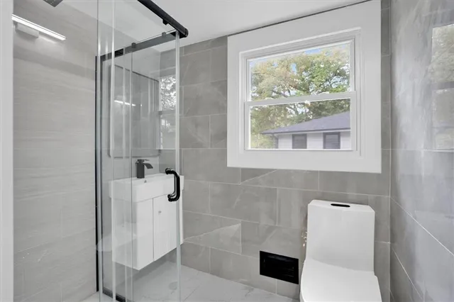 $2,695 | 2271 Cresta Drive, Decatur, GA 30032