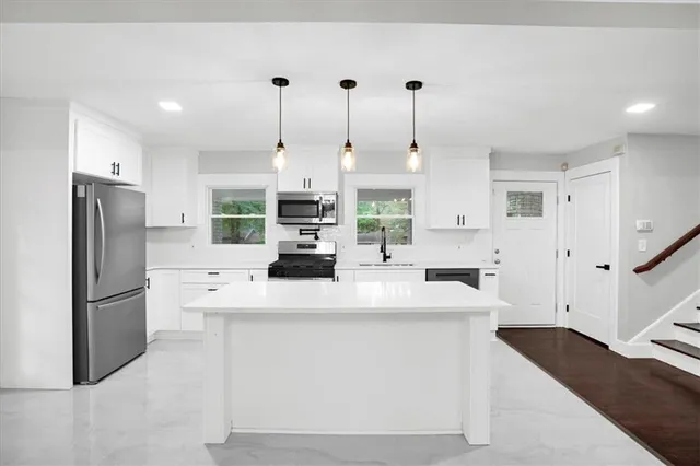 $2,695 | 2271 Cresta Drive, Decatur, GA 30032