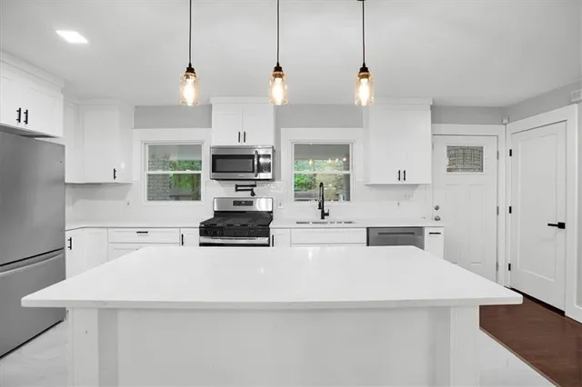 $2,695 | 2271 Cresta Drive, Decatur, GA 30032