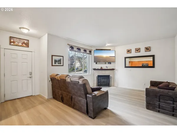 $424,000 | 37834 Sandy Heights Street, Sandy, OR 97055