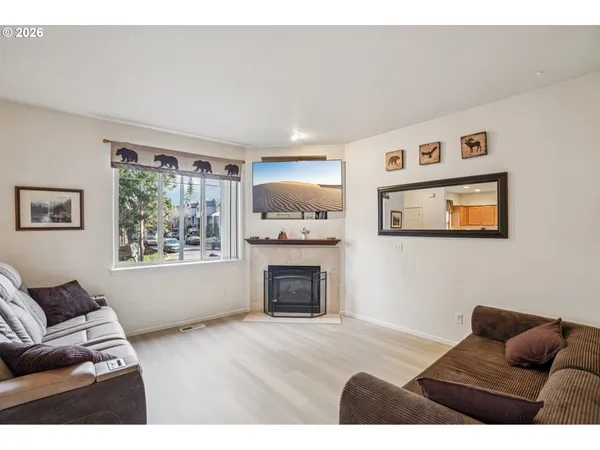 $424,000 | 37834 Sandy Heights Street, Sandy, OR 97055