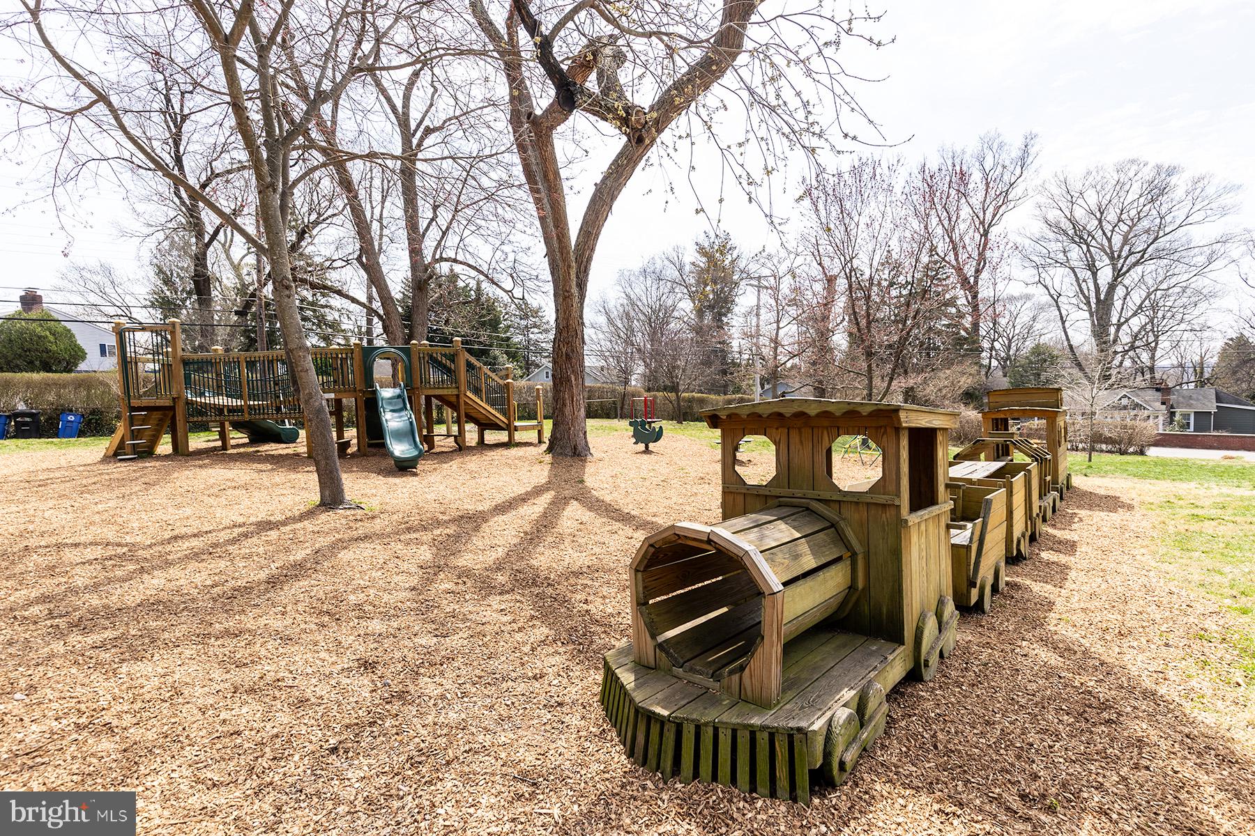 1438 Ridgeway East Arnold, MD 21012 - Photo 23 of 29 Tot lot