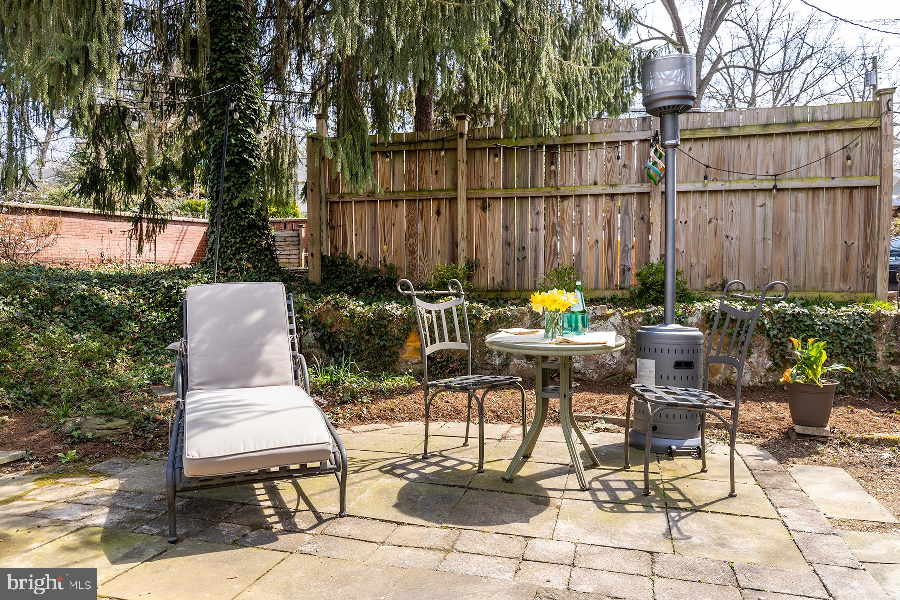 1438 Ridgeway East Arnold, MD 21012 - Photo 35 of 50 a view of a chairs and table in backyard