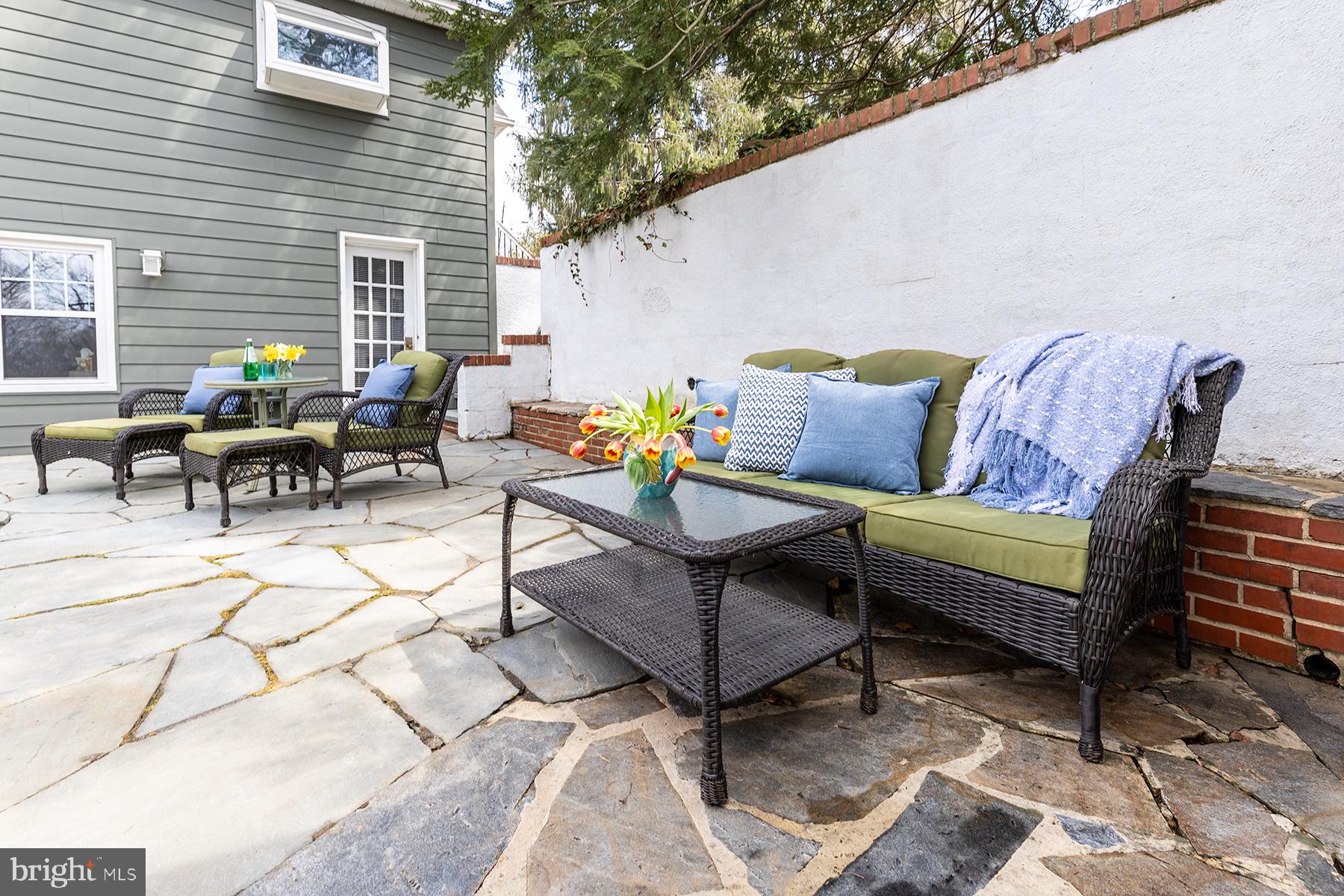 1438 Ridgeway East Arnold, MD 21012 - Photo 38 of 50 a outdoor living space with furniture