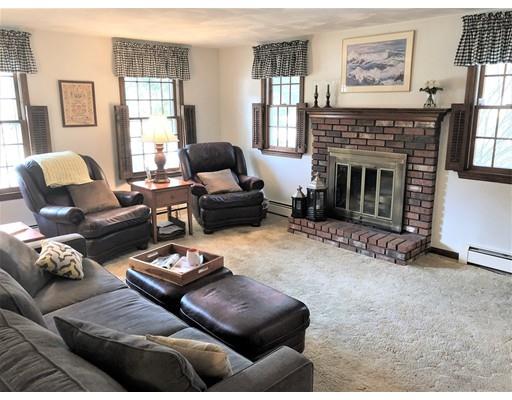 6 Countryside Way Andover, MA 01810 - Photo 6 of 22