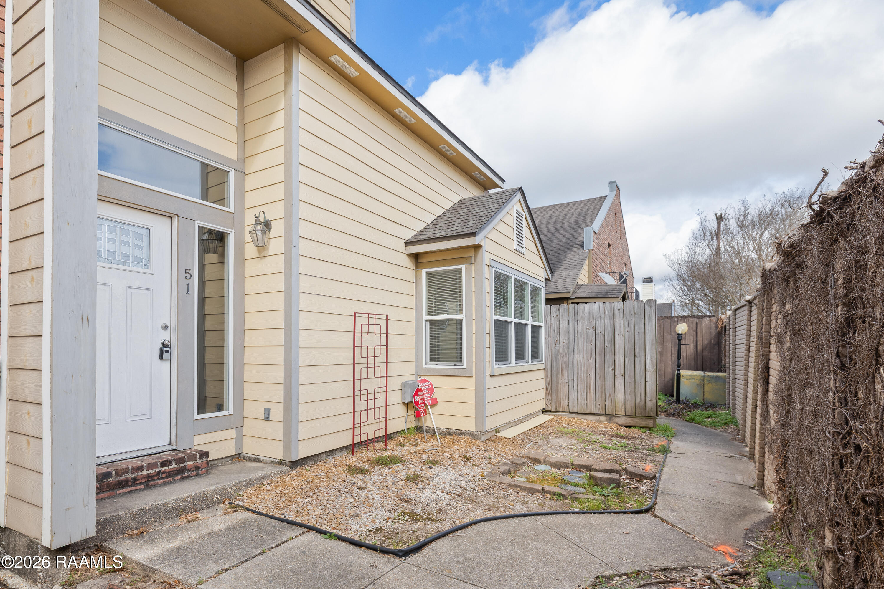 COM 4620 W Congress #51 Lafayette-2