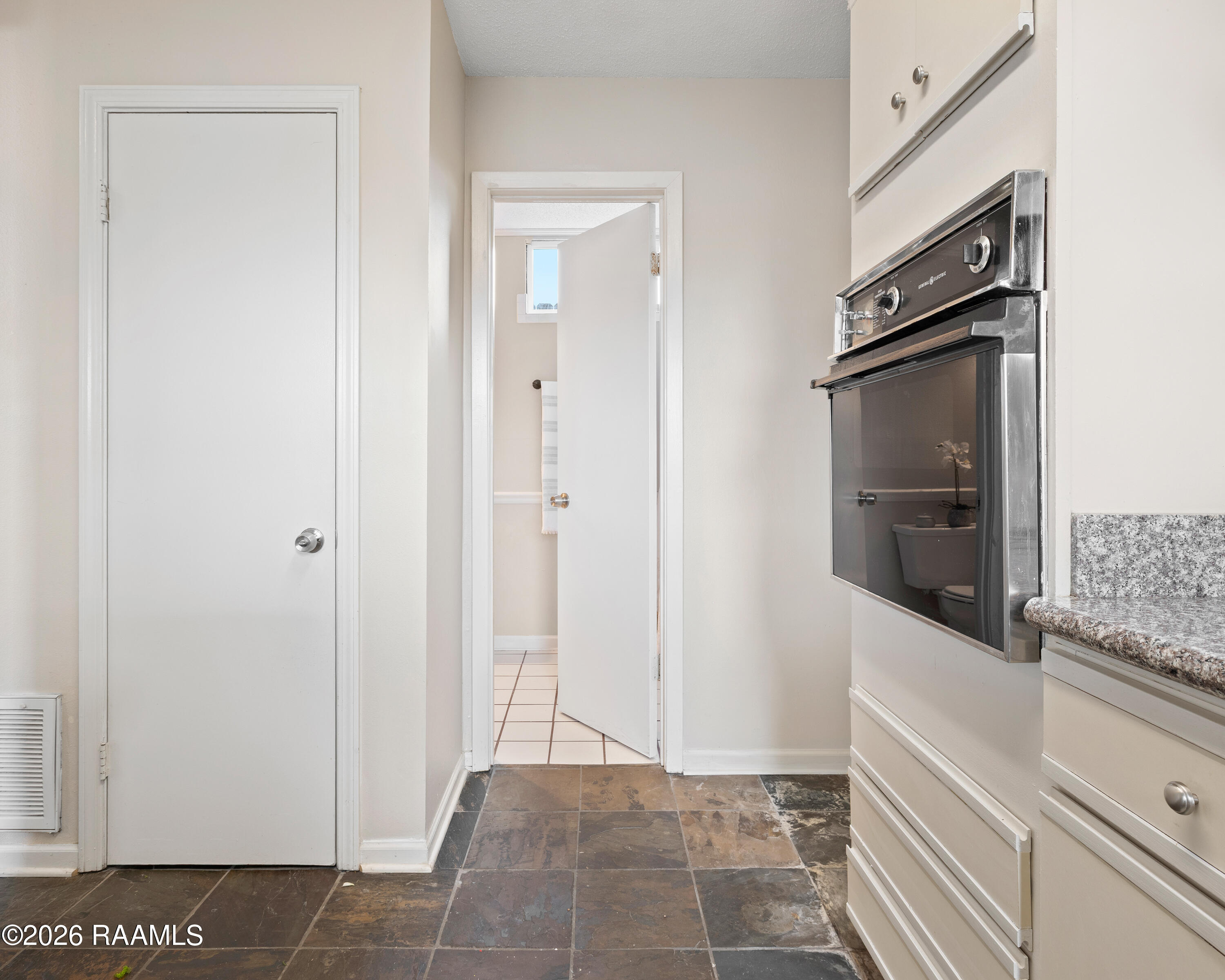 4620 West Congress Street, Unit 51 Lafayette, LA 70506 - Photo 13 of 27 COM 4620 W Congress #51 Lafayette-17