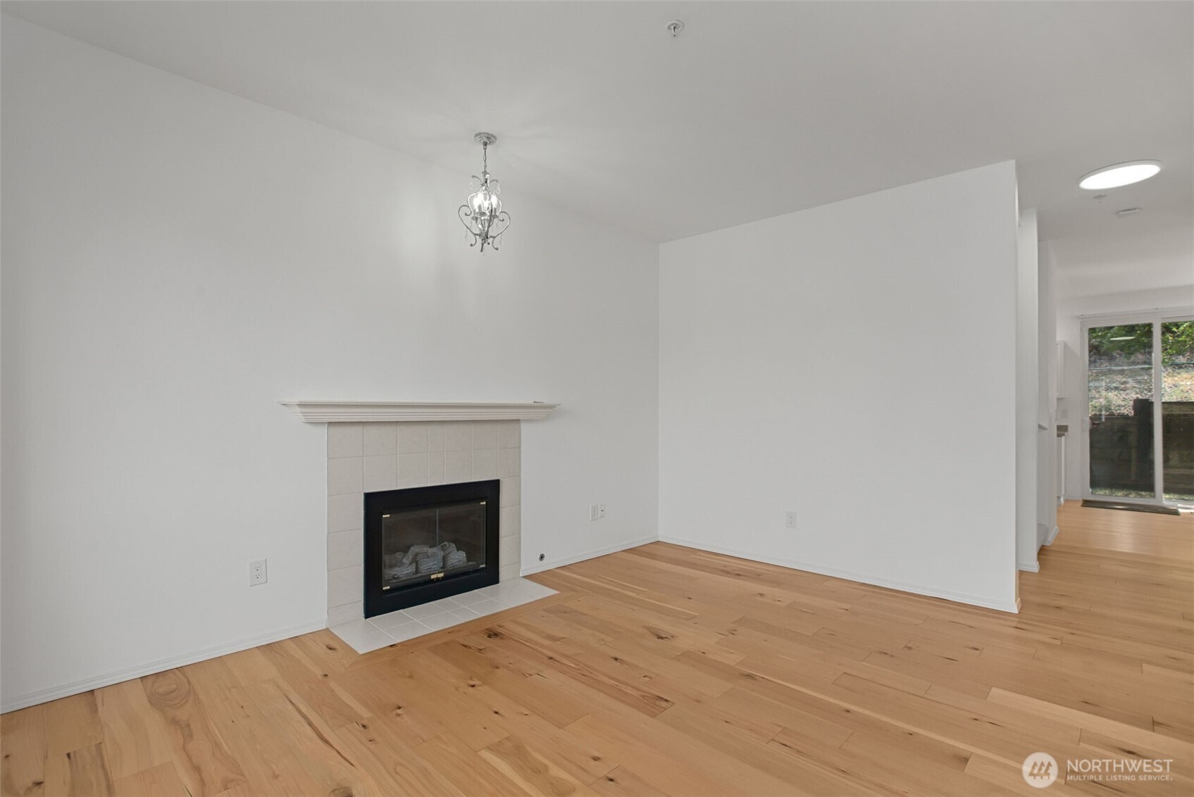 2300 Benson Road South, Unit 21 Renton, WA 98055 - Photo 4 of 40 Gallery Image 4
