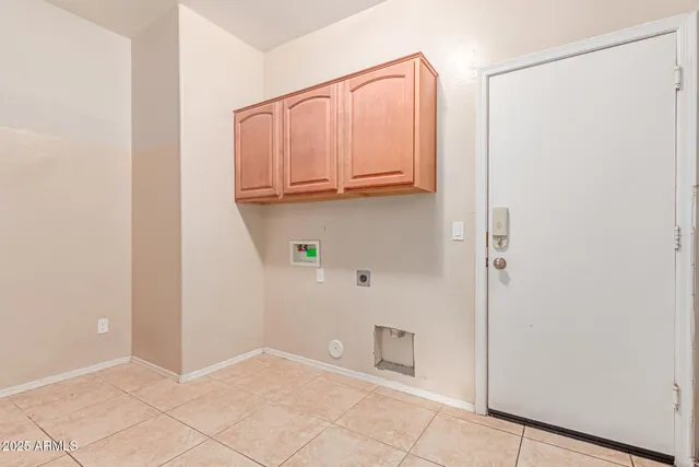 a view of a storage & utility room