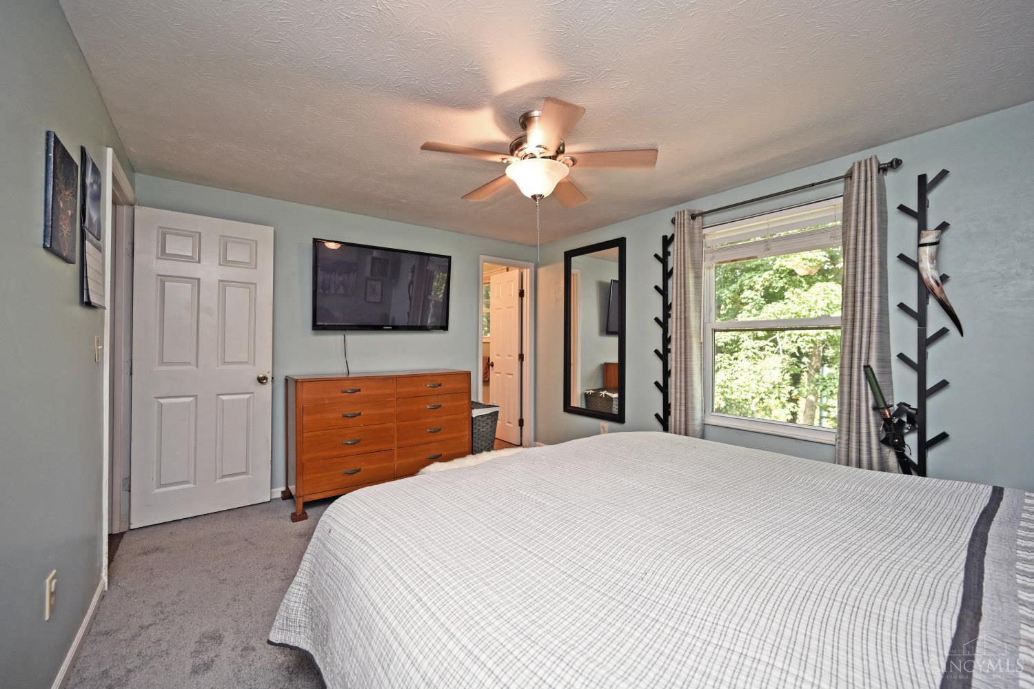 2590 Hunt Road Cincinnati, OH 45236 - Photo 26 of 59