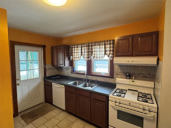 $149,900 | 14 Macon Street, Binghamton, NY 13903
