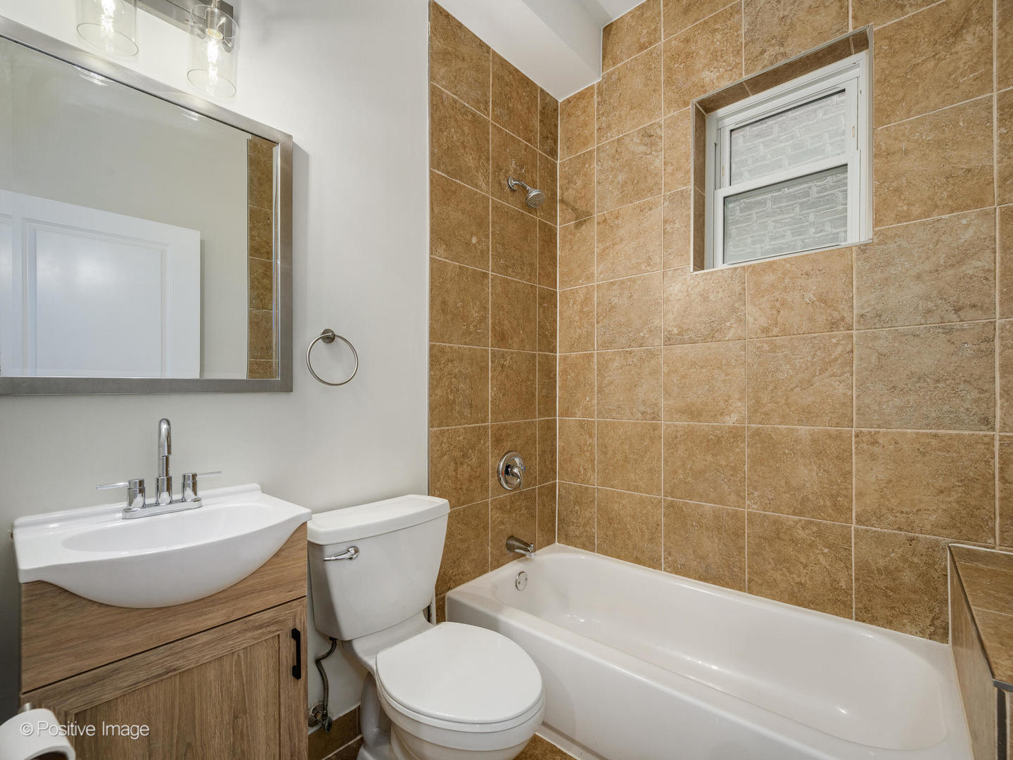 4530 West Maypole Avenue Chicago, IL 60624 - Photo 6 of 20 Gallery Image 6