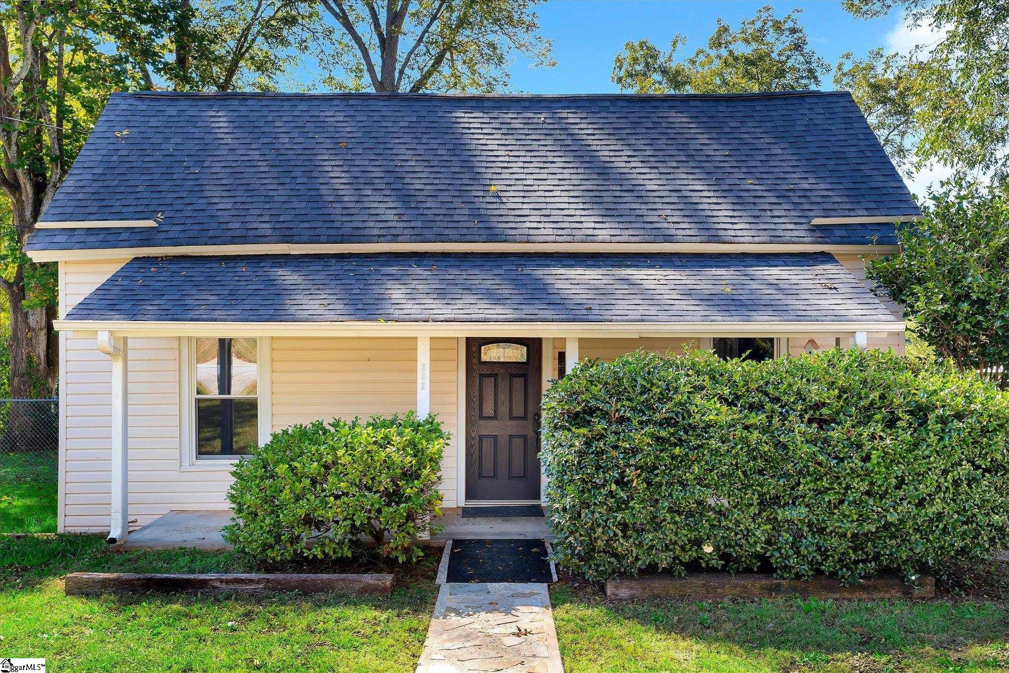 202 Barton Street Easley, SC 29640 - Photo 2 of 22