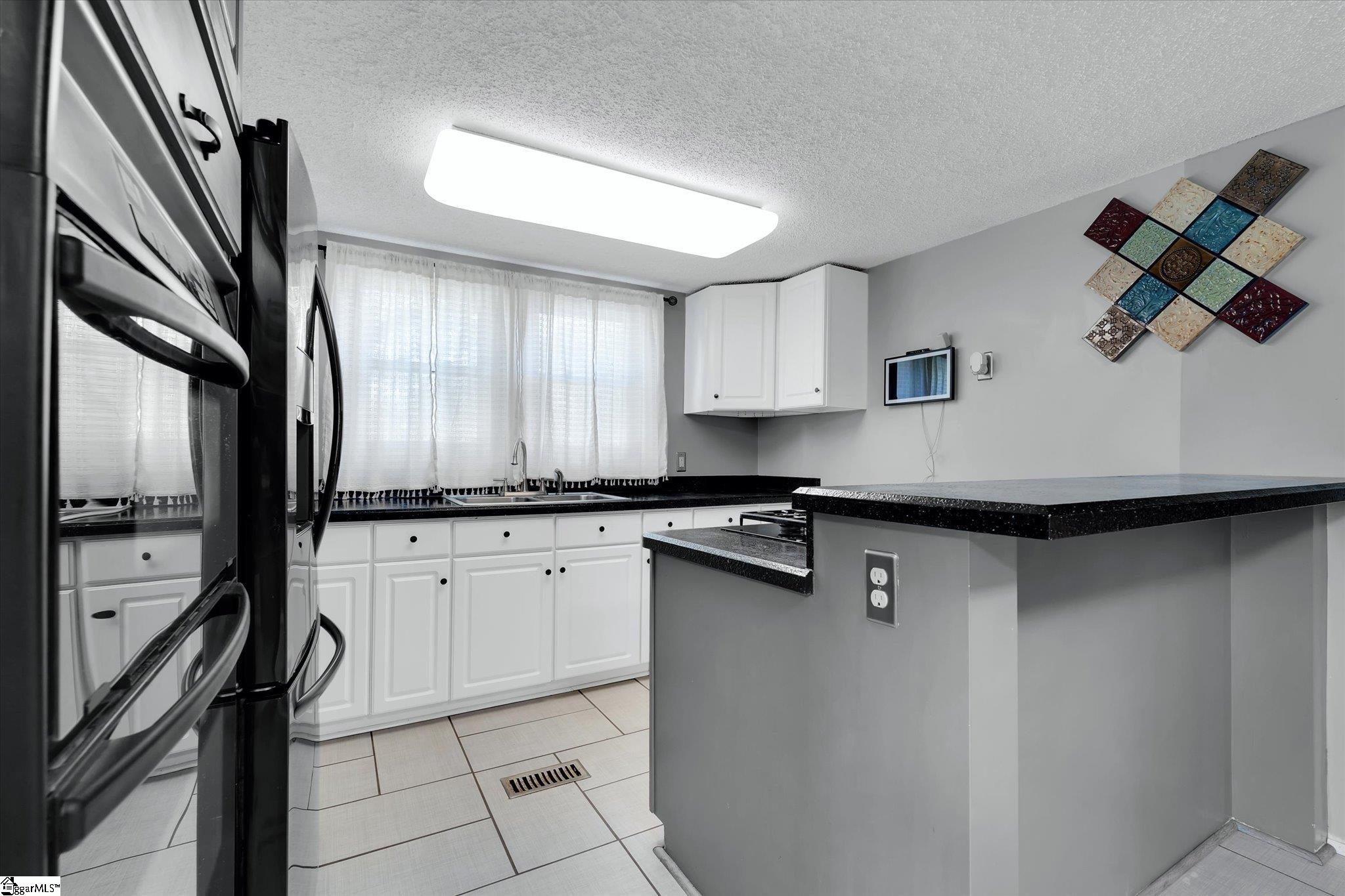 202 Barton Street Easley, SC 29640 - Photo 7 of 22