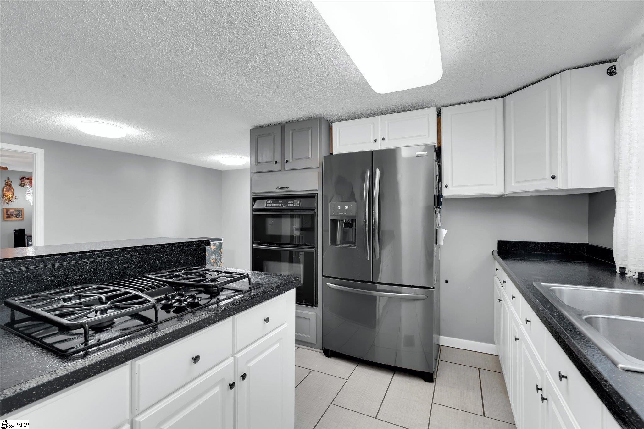 202 Barton Street Easley, SC 29640 - Photo 9 of 22