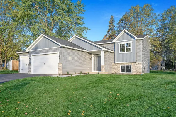 $405,900 | 2-xxx Southwest 8th Street, Grand Rapids, MN 55744