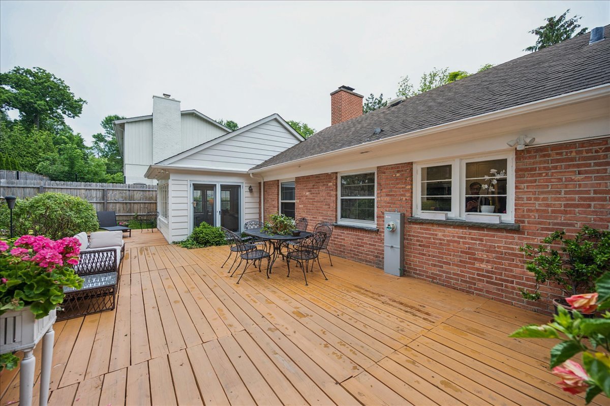 541 Dundee Road Glencoe, IL 60022 - Photo 28 of 34