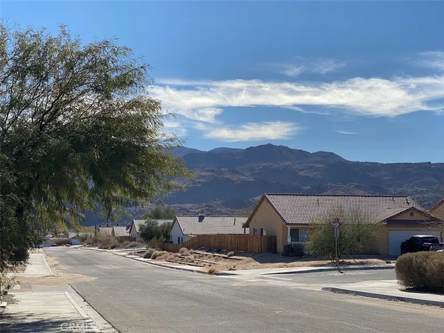$369,900 | 71665 Florida Court, Twentynine Palms, CA 92277